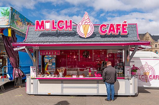 Milch Café	Carolin Böttcher