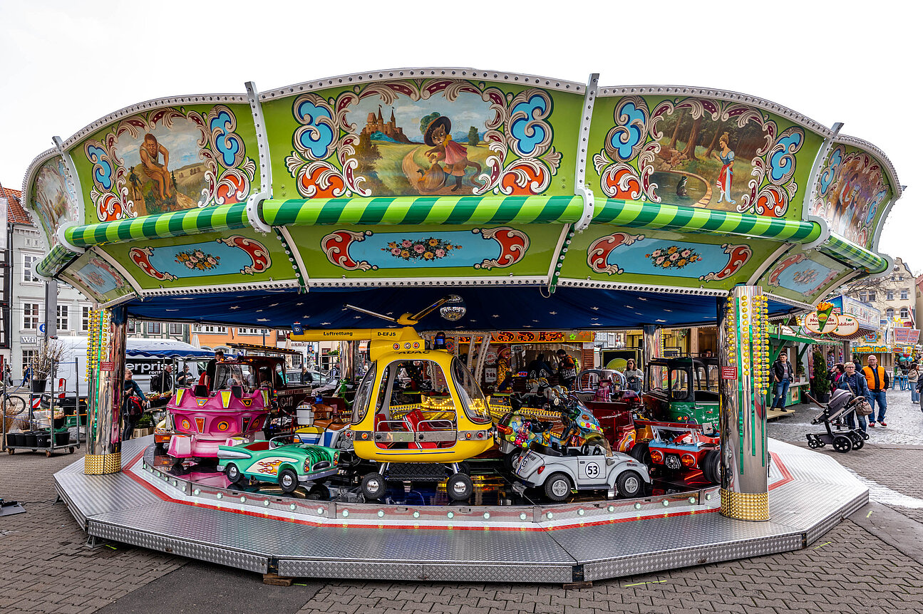 Kinder-Sportkarussell / Jürgen Stoll (Erfurt)